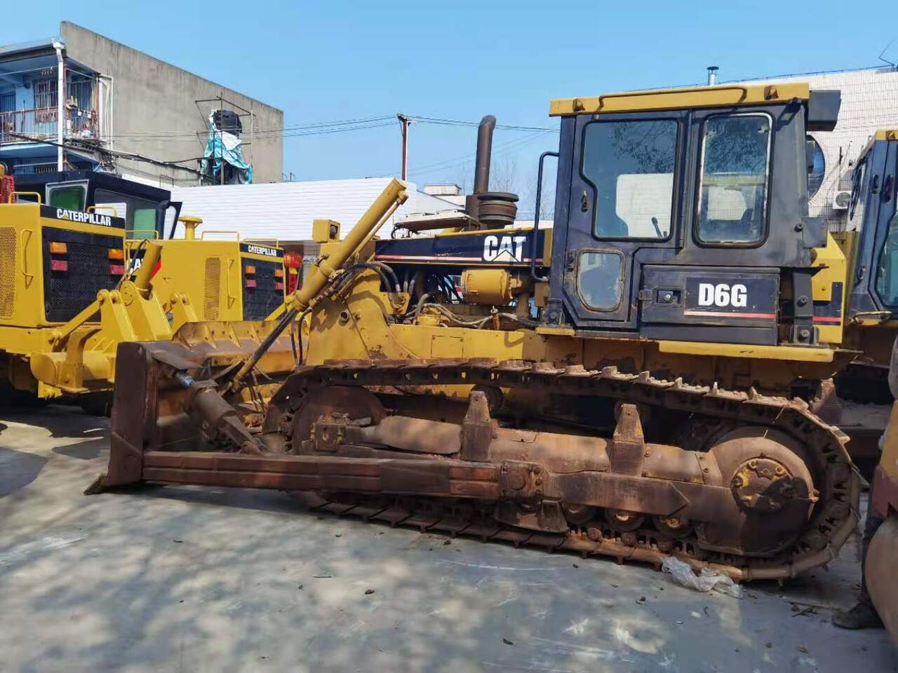 CATERPILLAR D6G - Bulldozer: photos 3 CATERPILLAR D6G - Bulldozer: photos 3