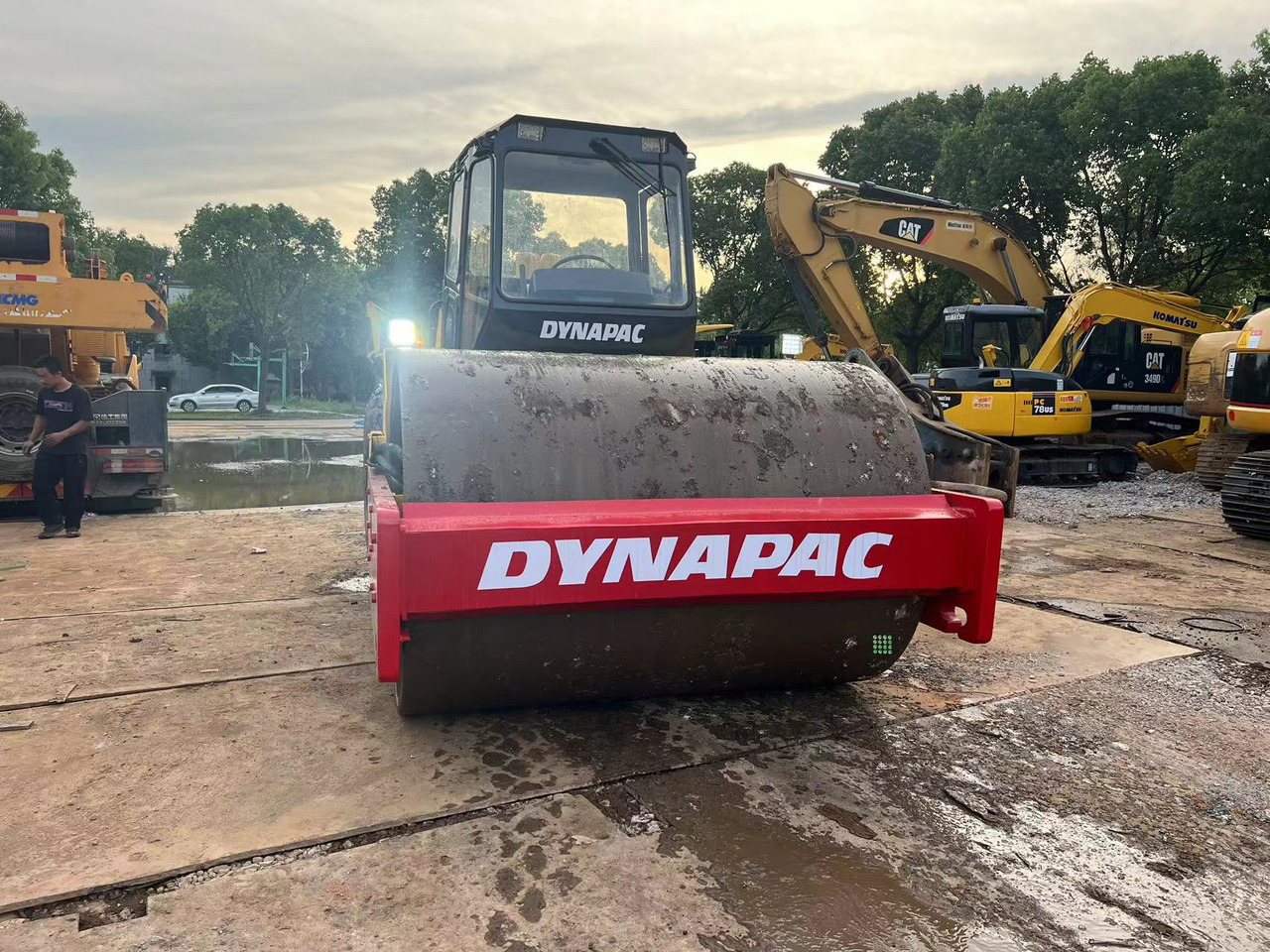 DYNAPAC CA215D - Compacteur: photos 3 DYNAPAC CA215D - Compacteur: photos 3