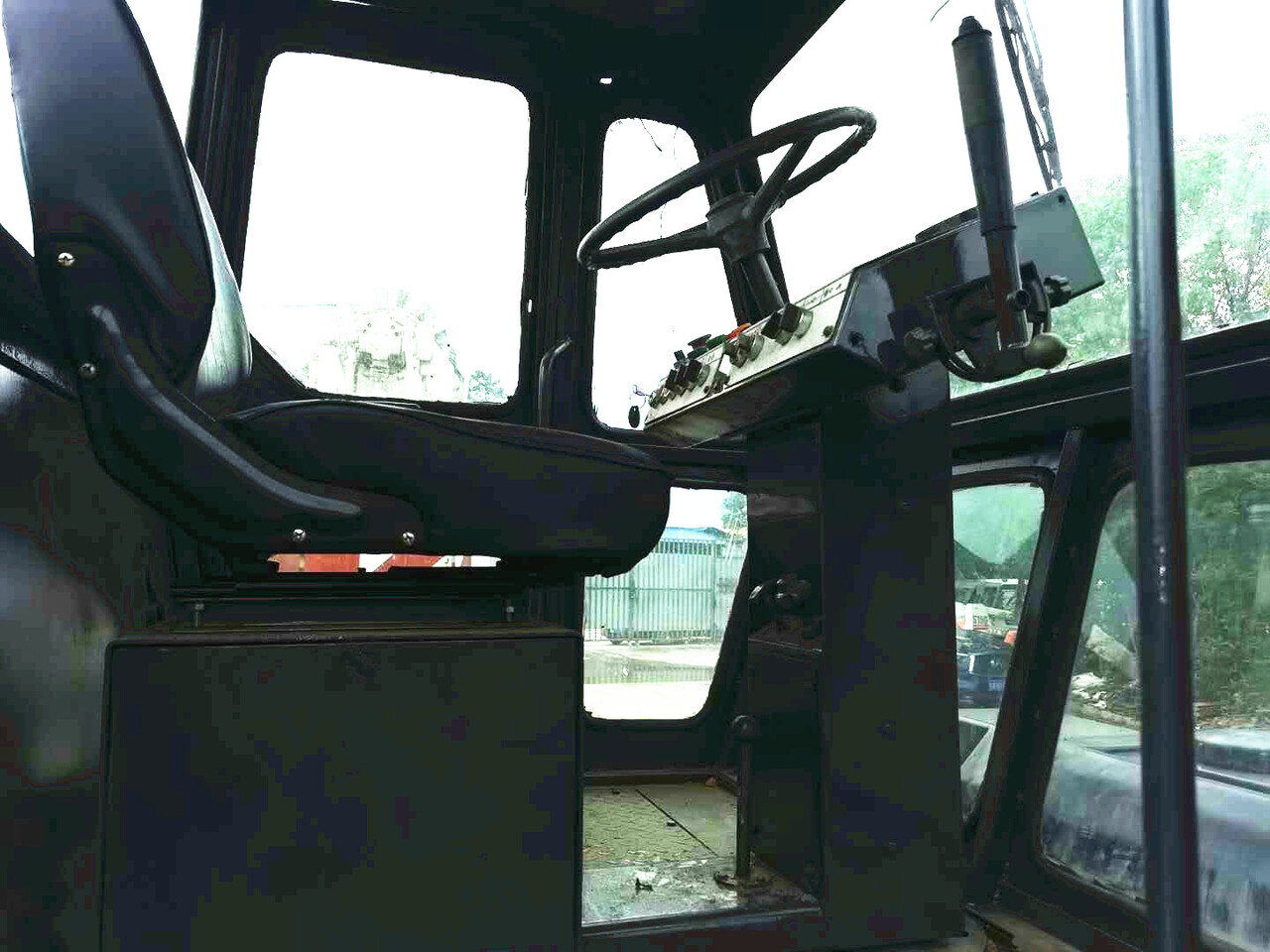 DYNAPAC CC421 - Compacteur: photos 4 DYNAPAC CC421 - Compacteur: photos 4