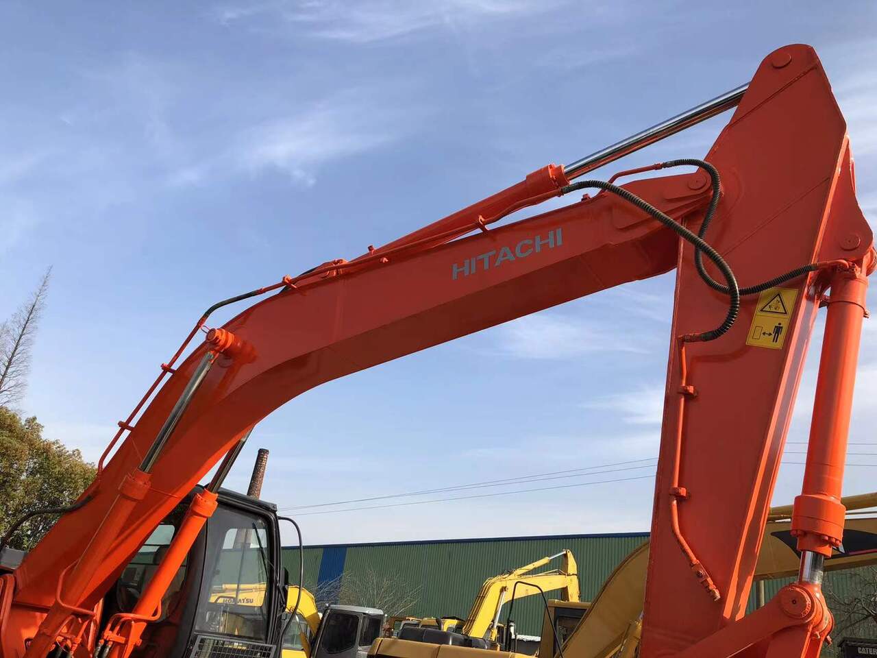 HITACHI ZX240 - Pelle sur chenille: photos 4 HITACHI ZX240 - Pelle sur chenille: photos 4