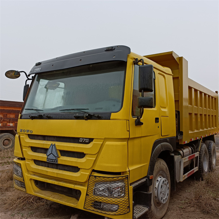 Camion benne HOWO HOWO 6x4 375 -yellow tipper: photos 11