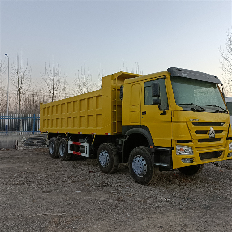 Camion benne HOWO HOWO 8x4 371-Tipper: photos 12