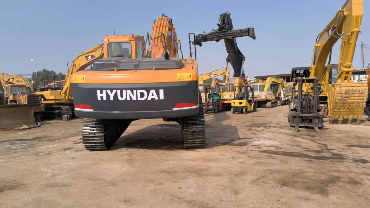 HYUNDAI R305LC-9T - Pelle sur chenille: photos 3 HYUNDAI R305LC-9T - Pelle sur chenille: photos 3