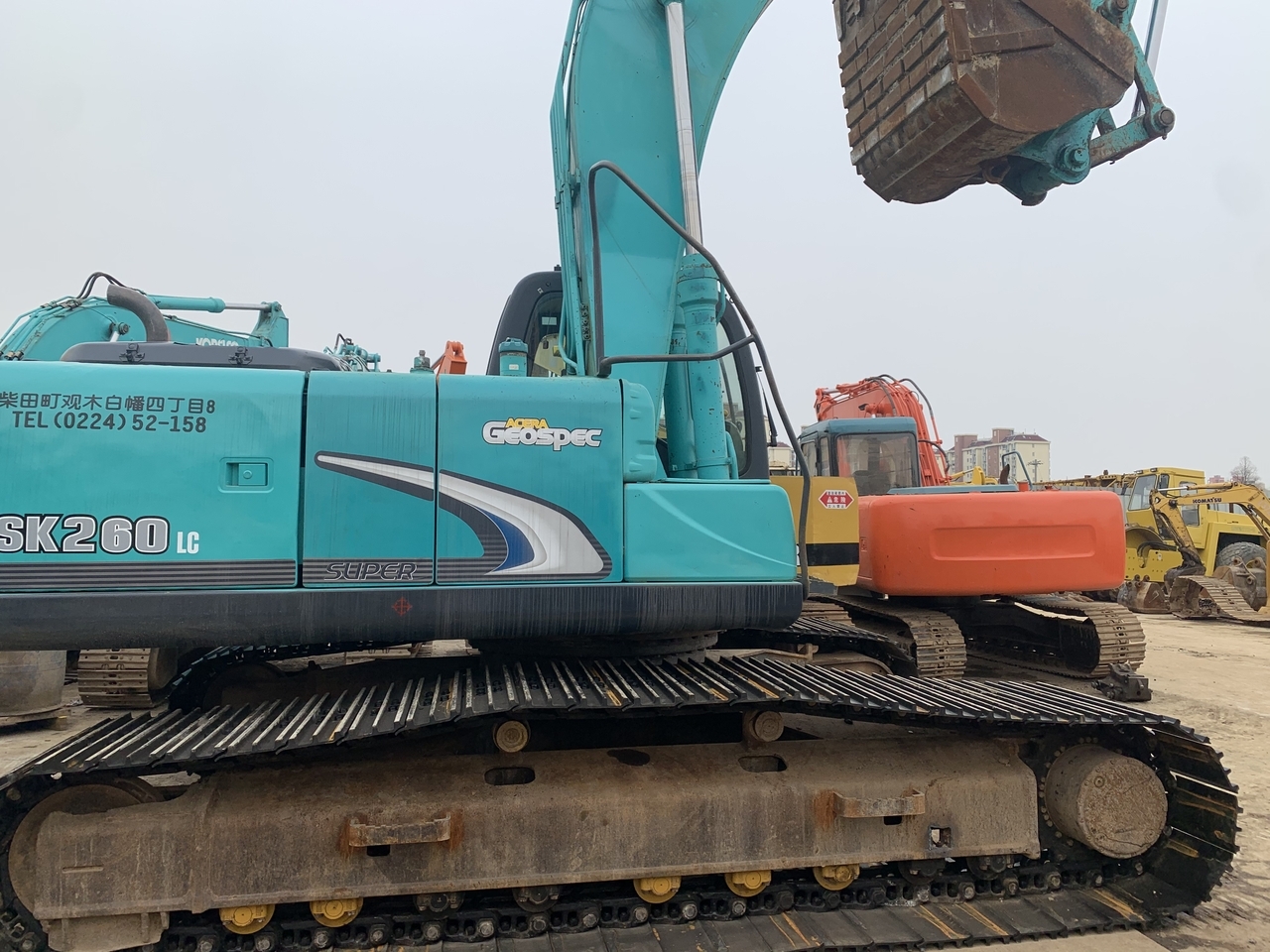 KOBELCO SK260LC-8 - Pelle sur chenille: photos 1 KOBELCO SK260LC-8 - Pelle sur chenille: photos 1