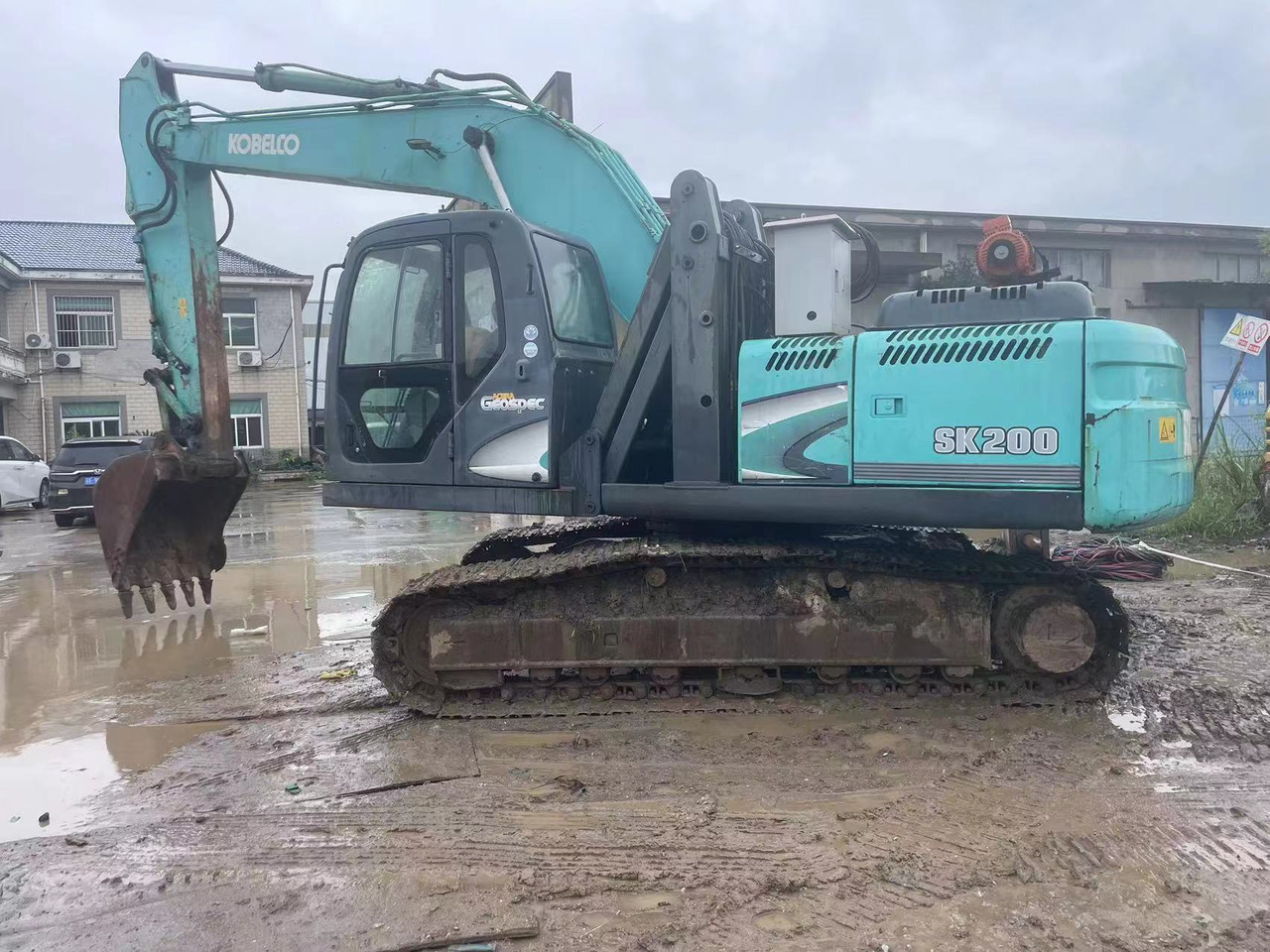 Kobelco SK200 - Pelle sur chenille: photos 1 Kobelco SK200 - Pelle sur chenille: photos 1