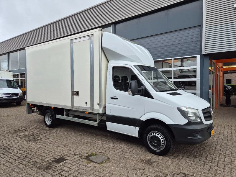 Mercedes-Benz Sprinter 513 CDI/ Bakwagen/ 20 KUB/ Laadklep - Fourgon grand volume: photos 1 Mercedes-Benz Sprinter 513 CDI/ Bakwagen/ 20 KUB/ Laadklep - Fourgon grand volume: photos 1