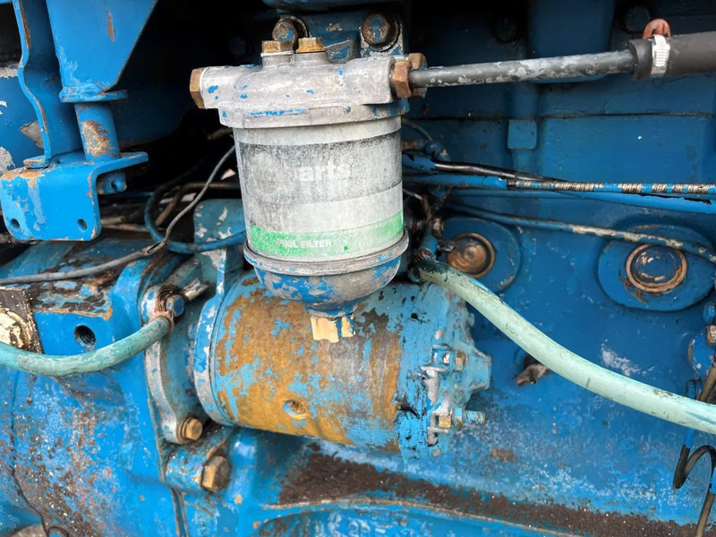 Ford 5000 5000 2WD Agricultural Tractor - Tracteur agricole: photos 5 Ford 5000 5000 2WD Agricultural Tractor - Tracteur agricole: photos 5