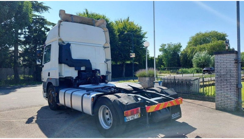 DAF CF 85.410 4x2 MANUAL 410 POWER - Tracteur routier: photos 4 DAF CF 85.410 4x2 MANUAL 410 POWER - Tracteur routier: photos 4