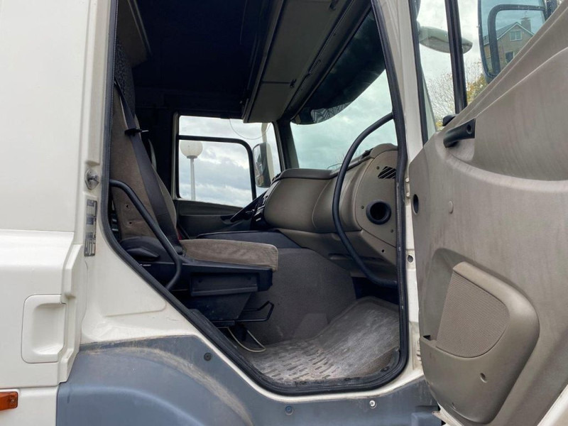 DAF CF 85.410 85CF 410 AUTOMATIC - Tracteur routier: photos 5 DAF CF 85.410 85CF 410 AUTOMATIC - Tracteur routier: photos 5