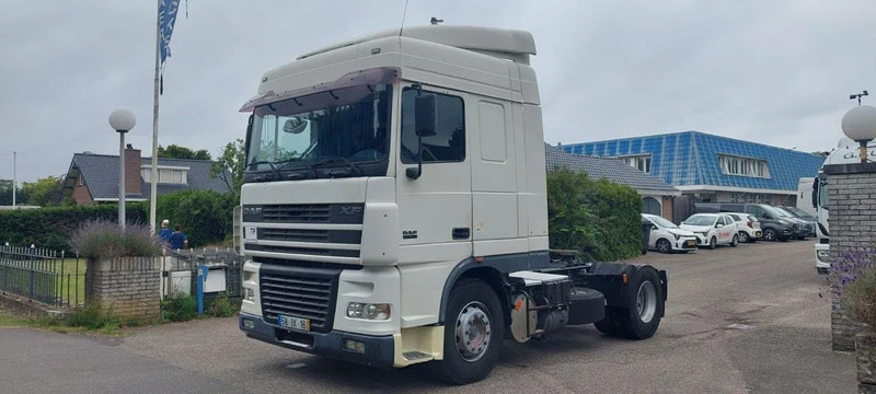 DAF XF 95.430 4x2 Manuel Gearbox Retarder - Tracteur routier: photos 1 DAF XF 95.430 4x2 Manuel Gearbox Retarder - Tracteur routier: photos 1