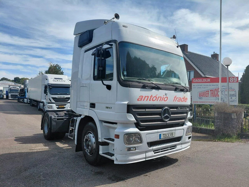 Mercedes-Benz Actros 1841 4x2 3 Pedels RETARDER - Tracteur routier: photos 2 Mercedes-Benz Actros 1841 4x2 3 Pedels RETARDER - Tracteur routier: photos 2
