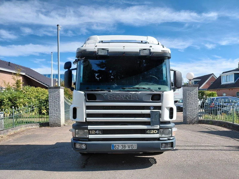Scania P124-420 MANUAL + RETARDER !!!! 2 PIPES !!!! - Tracteur routier: photos 2 Scania P124-420 MANUAL + RETARDER !!!! 2 PIPES !!!! - Tracteur routier: photos 2