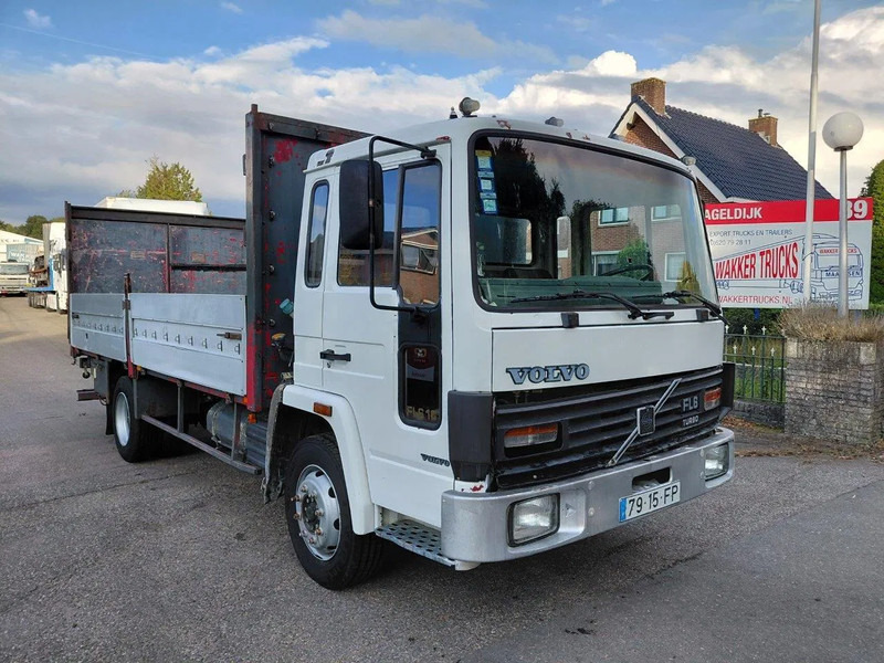 Volvo FL 6 10 4x2 Steel Suspension - Camion plateau: photos 2 Volvo FL 6 10 4x2 Steel Suspension - Camion plateau: photos 2