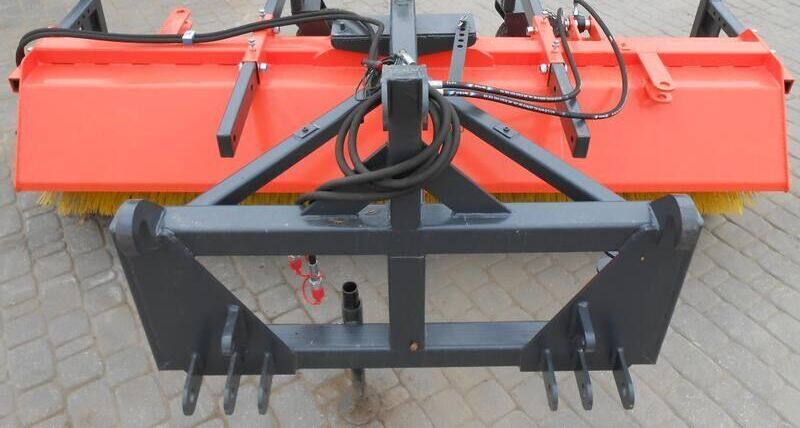 METAL-TECHNIK Zamiatarka 1,6/Sweeper - Brosse pour Balayeuse de voirie: photos 2 METAL-TECHNIK Zamiatarka 1,6/Sweeper - Brosse pour Balayeuse de voirie: photos 2