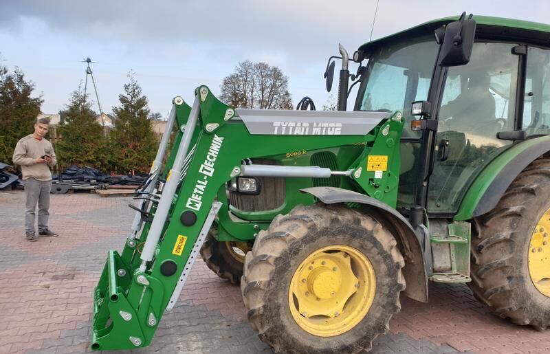 Metal-Technik Frontlader John Deere MT-03 / Ładowacz czołowy John Deere MT-03 - Chargeur frontal pour tracteur pour Tracteur agricole: photos 2 Metal-Technik Frontlader John Deere MT-03 / Ładowacz czołowy John Deere MT-03 - Chargeur frontal pour tracteur pour Tracteur agricole: photos 2