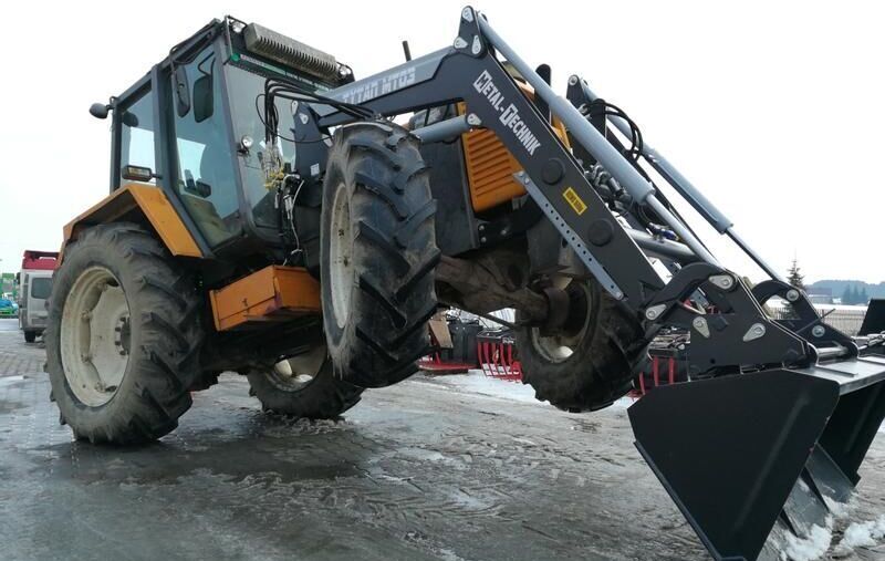 Metal-Technik Frontlader für RENAULT 90.34 / Ładowacz czołowy do RENAULT 90.34 - Chargeur frontal pour tracteur pour Tracteur agricole: photos 1 Metal-Technik Frontlader für RENAULT 90.34 / Ładowacz czołowy do RENAULT 90.34 - Chargeur frontal pour tracteur pour Tracteur agricole: photos 1