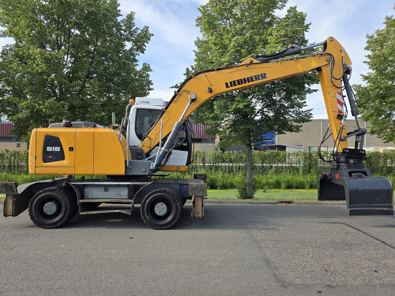 Liebherr a916 year 2017 dutch machine! liebherr a916 - Pelle de manutention: photos 4 Liebherr a916 year 2017 dutch machine! liebherr a916 - Pelle de manutention: photos 4