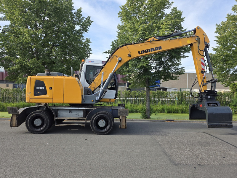 Liebherr a916 year 2017 dutch machine! liebherr a916 - Pelle de manutention: photos 1 Liebherr a916 year 2017 dutch machine! liebherr a916 - Pelle de manutention: photos 1