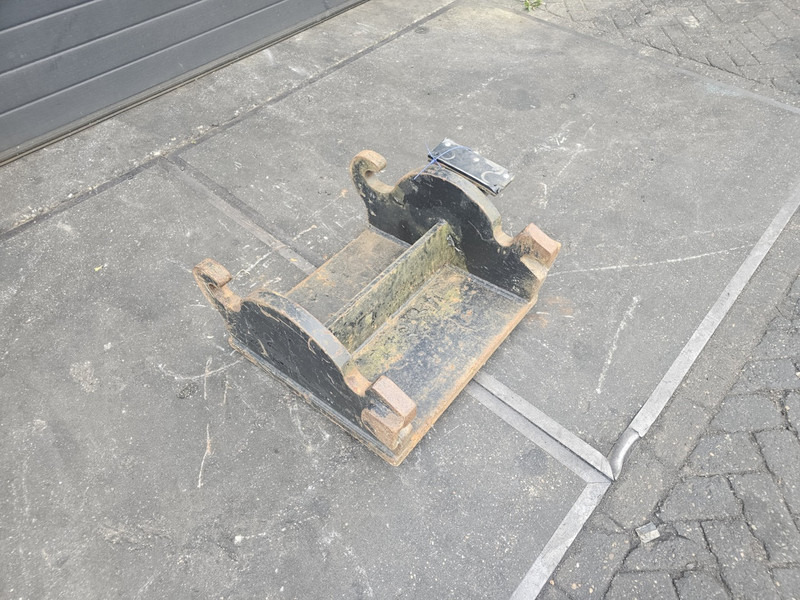 Kopplaat adaptorplate eurosteel cw 30 cw 40 anbau platte cw 30 cw 40 - Attache rapide pour Engins de chantier: photos 2 Kopplaat adaptorplate eurosteel cw 30 cw 40 anbau platte cw 30 cw 40 - Attache rapide pour Engins de chantier: photos 2