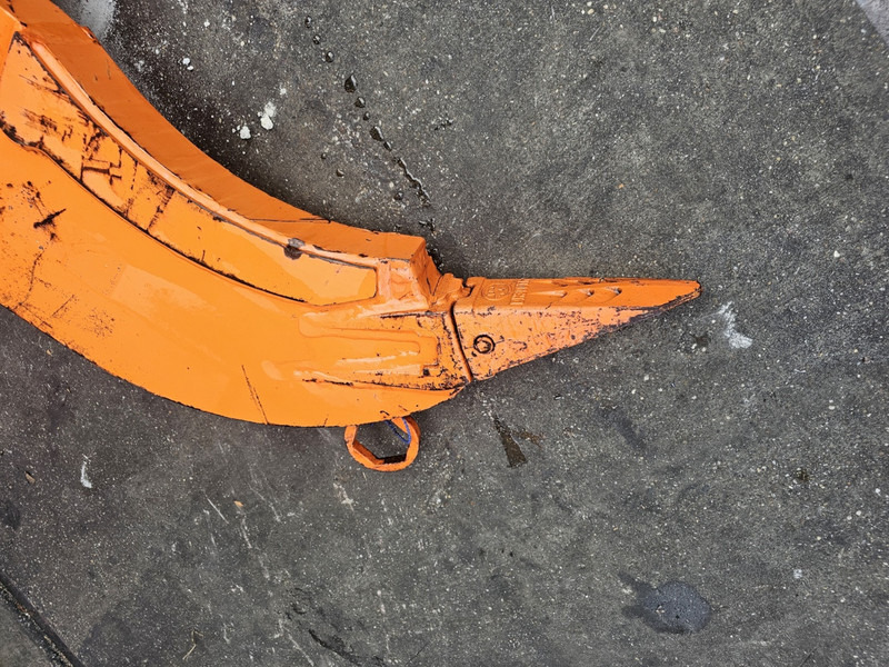 Rippertand ripper verachtert rippertand - Ripper pour Engins de chantier: photos 2 Rippertand ripper verachtert rippertand - Ripper pour Engins de chantier: photos 2