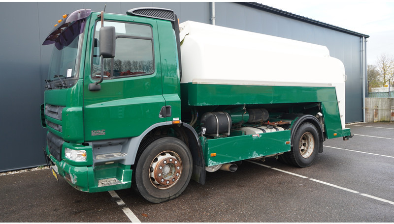DAF 75.250 FUEL TANK TRUCK 11.300LTR 783.400KM - Camion citerne: photos 3 DAF 75.250 FUEL TANK TRUCK 11.300LTR 783.400KM - Camion citerne: photos 3