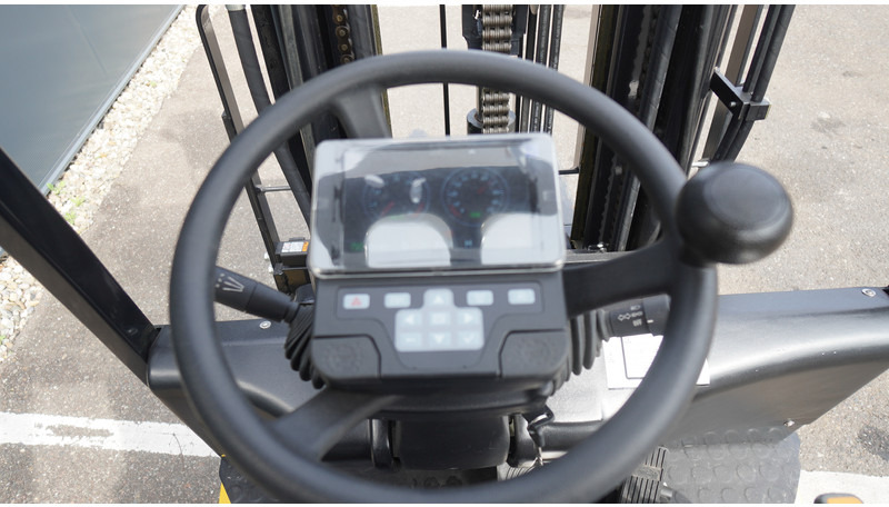 Eurotrac FE18-S 1.8 TON TRIPLEX 3-STAGE NEW FORKLIFT - Engins de chantier: photos 5 Eurotrac FE18-S 1.8 TON TRIPLEX 3-STAGE NEW FORKLIFT - Engins de chantier: photos 5