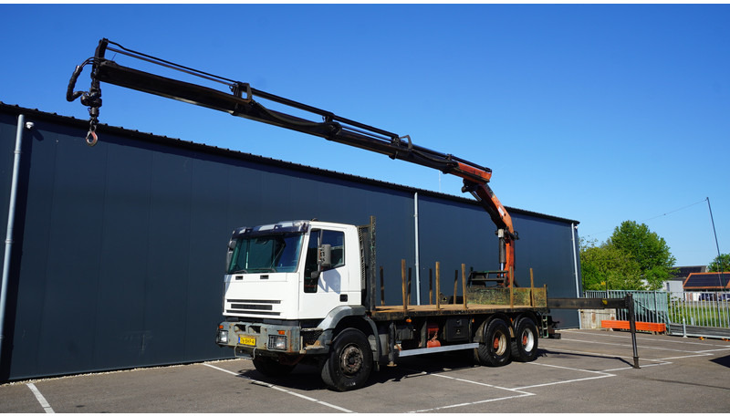 Iveco EUROTRAKKER CURSOR 350 6X4 FLATBED WITH PALFINGER PK 20002 CRANE - Camion grue: photos 2 Iveco EUROTRAKKER CURSOR 350 6X4 FLATBED WITH PALFINGER PK 20002 CRANE - Camion grue: photos 2