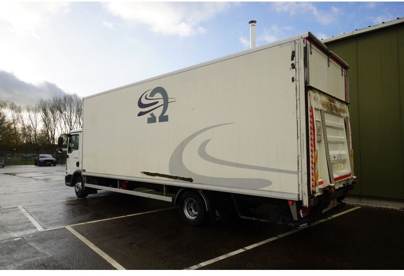 Camion fourgon MAN TGL 12.220 CLOSED BOX EURO 5 D HOLLANDIA: photos 6 Camion fourgon MAN TGL 12.220 CLOSED BOX EURO 5 D HOLLANDIA: photos 6