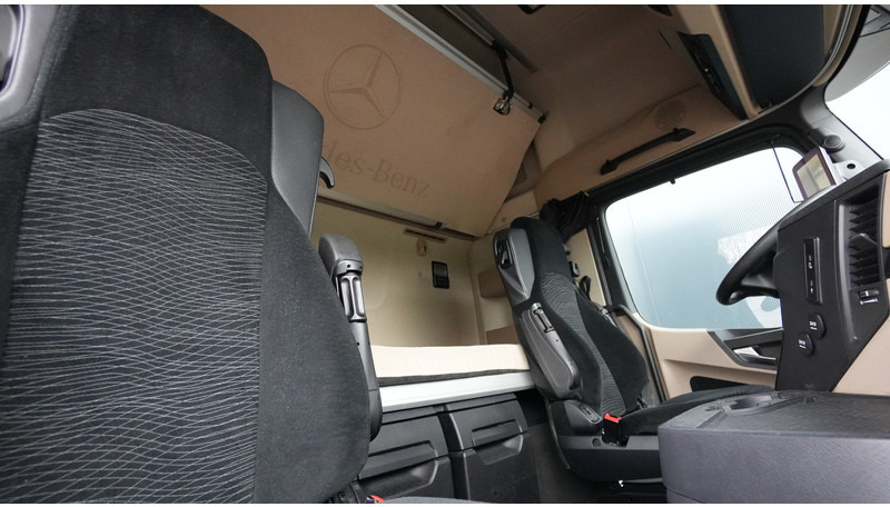 Tracteur routier Mercedes-Benz ACTROS 1945 GIGASPACE 649.700KM: photos 6 Tracteur routier Mercedes-Benz ACTROS 1945 GIGASPACE 649.700KM: photos 6