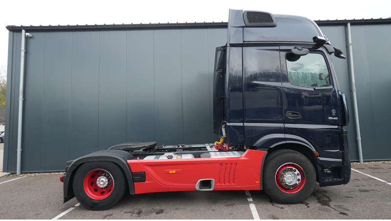 Mercedes-Benz ACTROS 1945 GIGASPACE 747.600KM - Tracteur routier: photos 2 Mercedes-Benz ACTROS 1945 GIGASPACE 747.600KM - Tracteur routier: photos 2