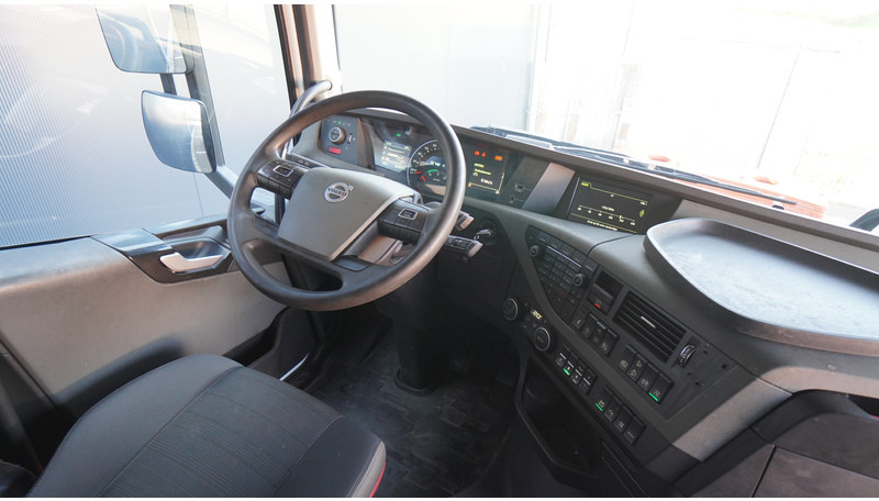 Volvo FH 420 ADR 6X2 EURO 6 - Tracteur routier: photos 5 Volvo FH 420 ADR 6X2 EURO 6 - Tracteur routier: photos 5