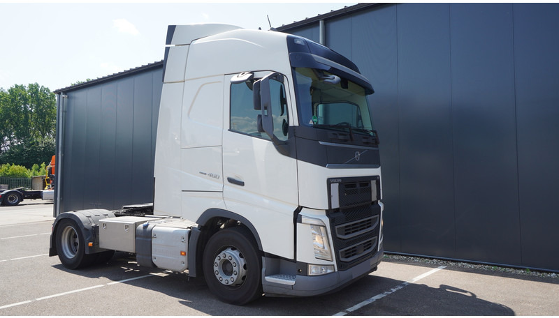Volvo FH 460 EURO 6 GLOBETROTTER 696.000KM - Tracteur routier: photos 4 Volvo FH 460 EURO 6 GLOBETROTTER 696.000KM - Tracteur routier: photos 4