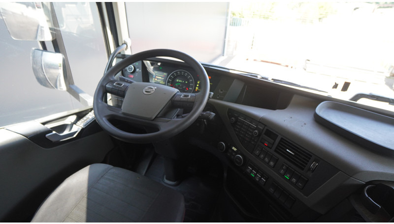 Volvo FH 460 EURO 6 GLOBETROTTER 704.000KM - Tracteur routier: photos 5 Volvo FH 460 EURO 6 GLOBETROTTER 704.000KM - Tracteur routier: photos 5