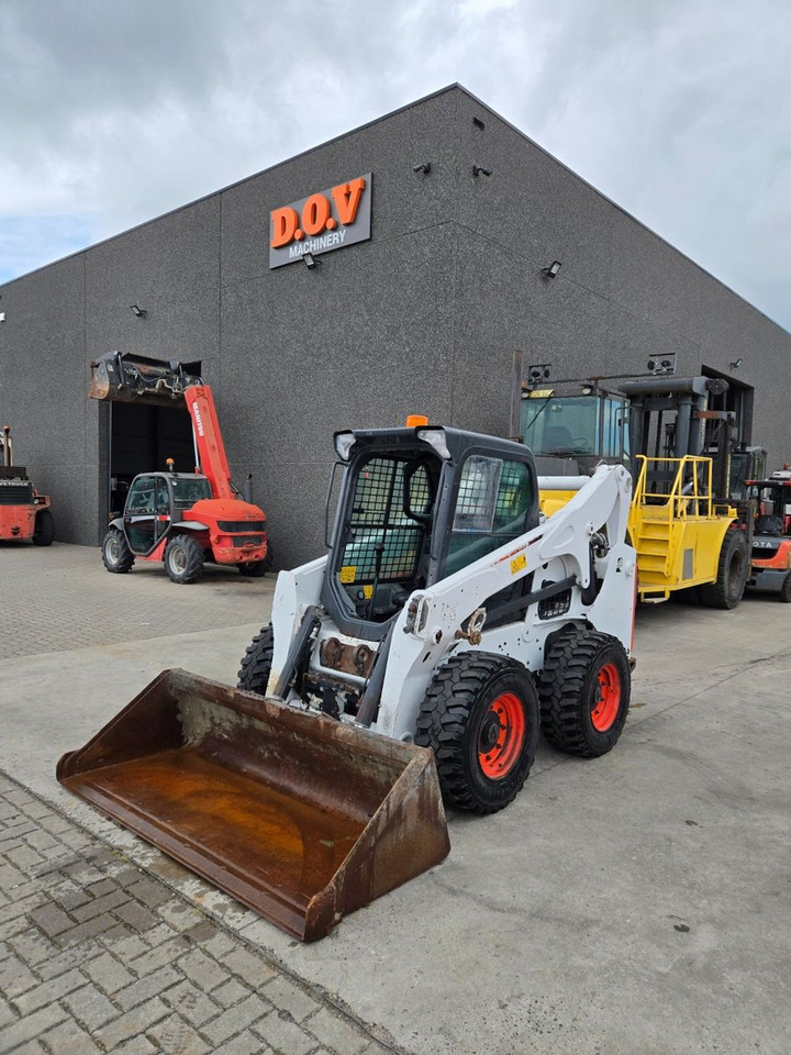 Bobcat S 770 - Chargeuse sur pneus: photos 2 Bobcat S 770 - Chargeuse sur pneus: photos 2