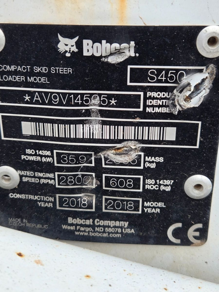 Bobcat S450 - Chargeuse sur pneus: photos 2 Bobcat S450 - Chargeuse sur pneus: photos 2