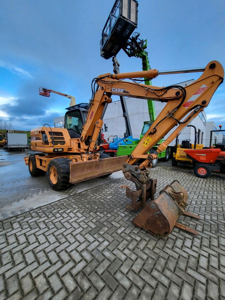 Pelle sur pneus Case WX125: photos 7 Pelle sur pneus Case WX125: photos 7