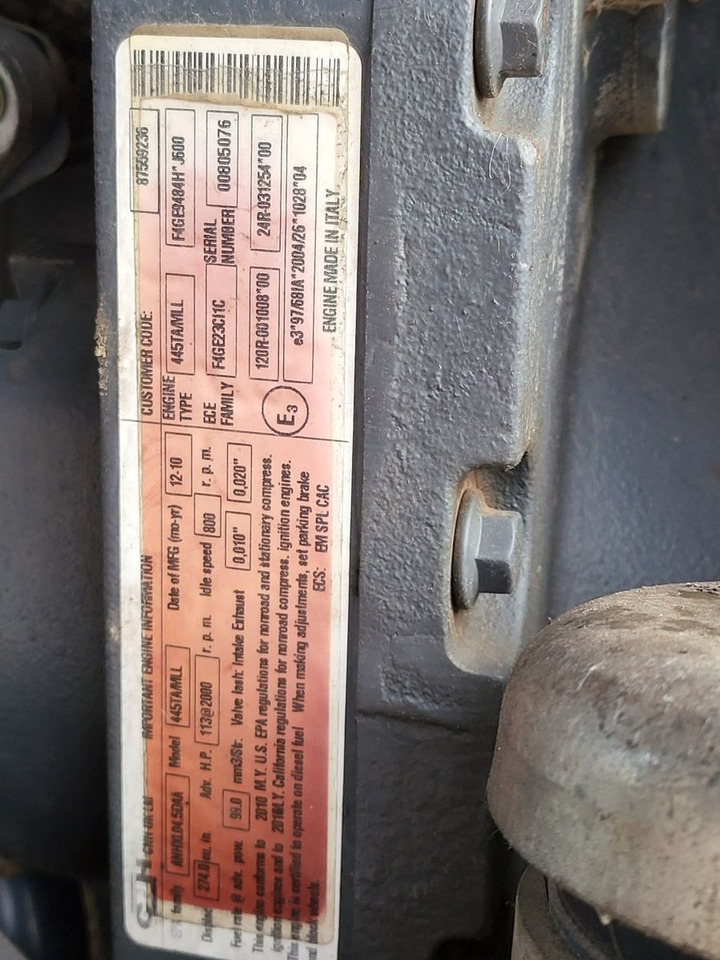 Pelle sur pneus Case WX125: photos 9 Pelle sur pneus Case WX125: photos 9