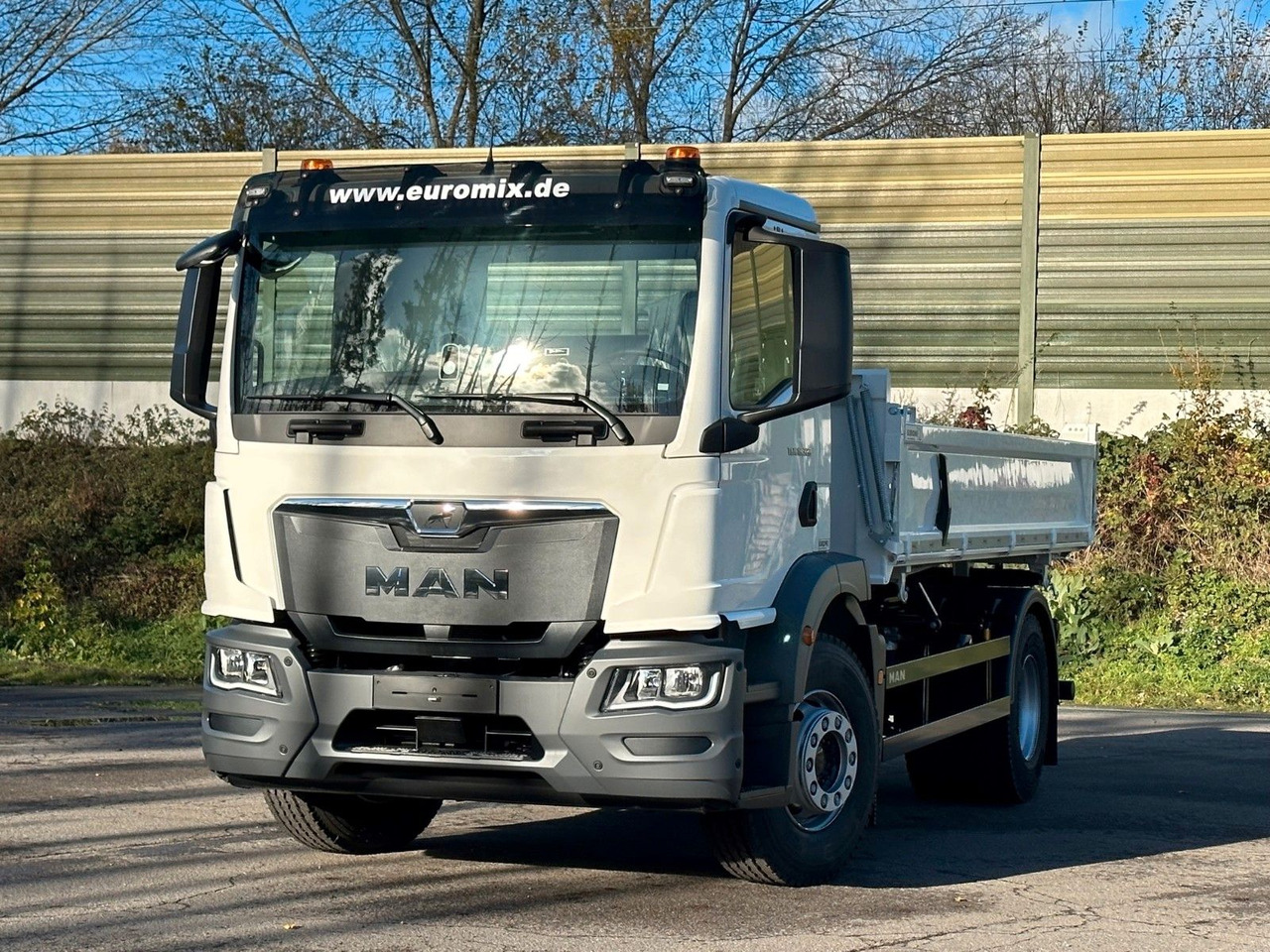 MAN TGM 18.320 4X2 / Euro 6e 3-Seiten-Kipper - Camion benne: photos 4 MAN TGM 18.320 4X2 / Euro 6e 3-Seiten-Kipper - Camion benne: photos 4