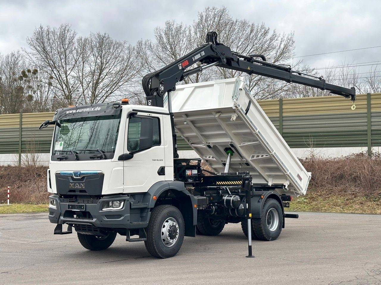 MAN TGM 18.320 4x4 Euro6e Hiab X-HiDuo 138DS-3 - Camion benne, Camion grue: photos 1 MAN TGM 18.320 4x4 Euro6e Hiab X-HiDuo 138DS-3 - Camion benne, Camion grue: photos 1