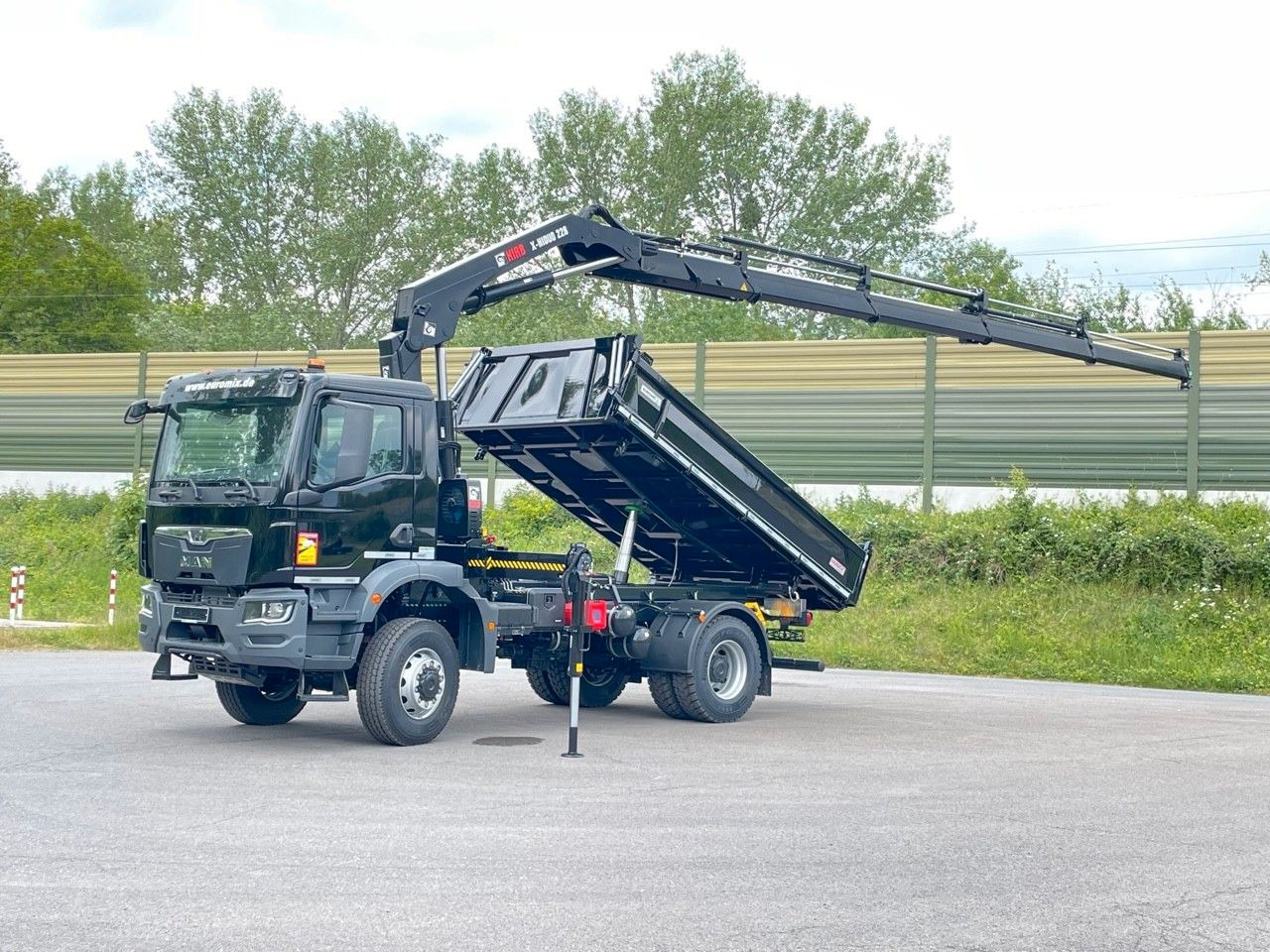 MAN TGM 18.320 4x4 Euro6e Hiab X Hiduo 228-4 - Camion benne, Camion grue: photos 1 MAN TGM 18.320 4x4 Euro6e Hiab X Hiduo 228-4 - Camion benne, Camion grue: photos 1