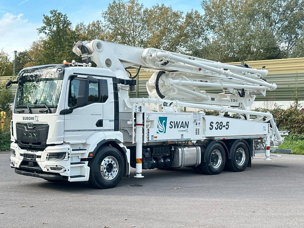 MAN TGS 26.510 6x4 SWAN TSP 38-5 160RZ ( 38m ) - Camion malaxeur: photos 3 MAN TGS 26.510 6x4 SWAN TSP 38-5 160RZ ( 38m ) - Camion malaxeur: photos 3