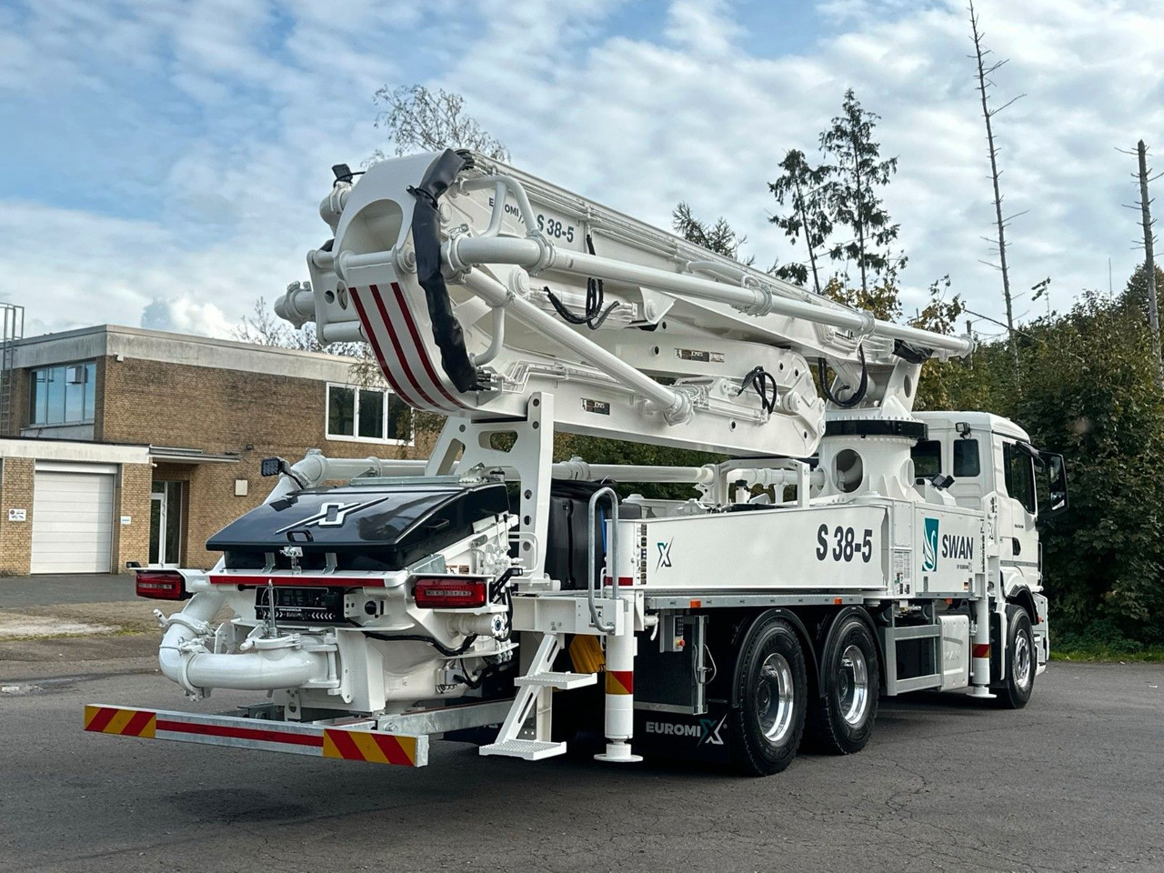 MAN TGS 26.510 6x4 SWAN TSP 38-5 160RZ ( 38m ) - Camion malaxeur: photos 5 MAN TGS 26.510 6x4 SWAN TSP 38-5 160RZ ( 38m ) - Camion malaxeur: photos 5