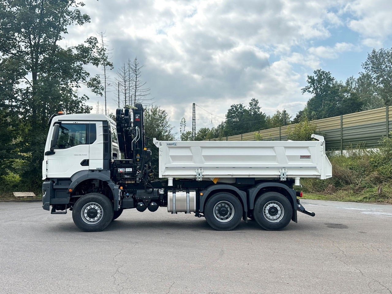MAN TGS 28.440 6x4-4 / 3-Seiten- Kipper EuromixMTP - Camion benne: photos 3 MAN TGS 28.440 6x4-4 / 3-Seiten- Kipper EuromixMTP - Camion benne: photos 3