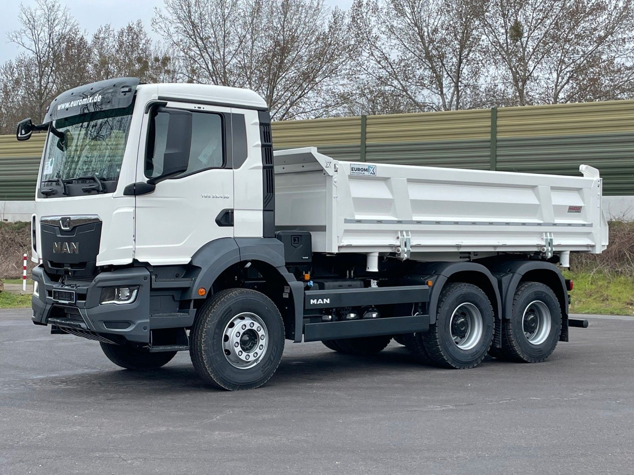 MAN TGS 33.440 6x4 /Euro6 3-Seiten-Kipper EuromixMTP - Camion benne: photos 1 MAN TGS 33.440 6x4 /Euro6 3-Seiten-Kipper EuromixMTP - Camion benne: photos 1