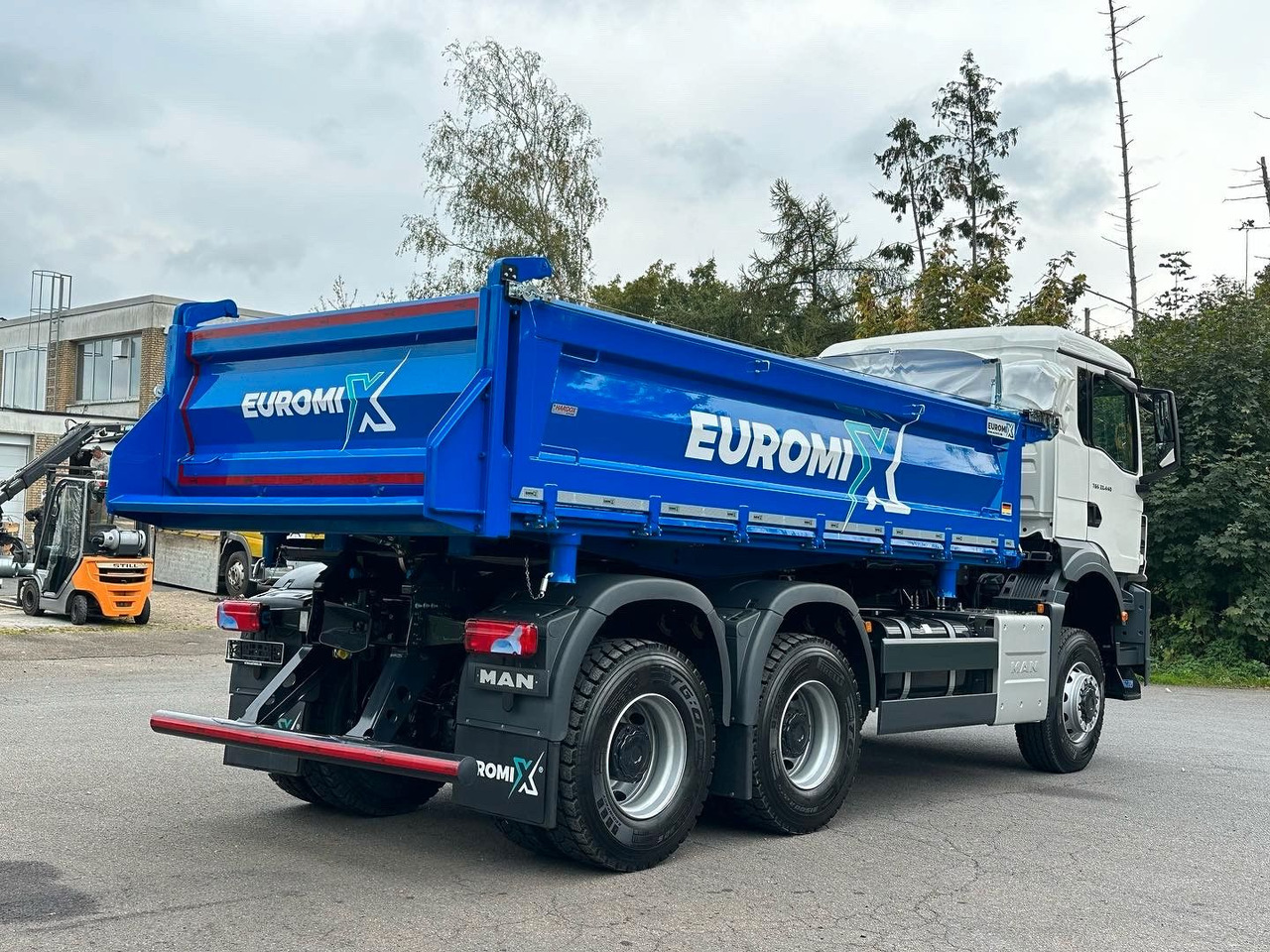 MAN TGS 33.440 6x6 /Euro6 3-Seiten-Kipper EuromixMTP - Camion benne: photos 4 MAN TGS 33.440 6x6 /Euro6 3-Seiten-Kipper EuromixMTP - Camion benne: photos 4
