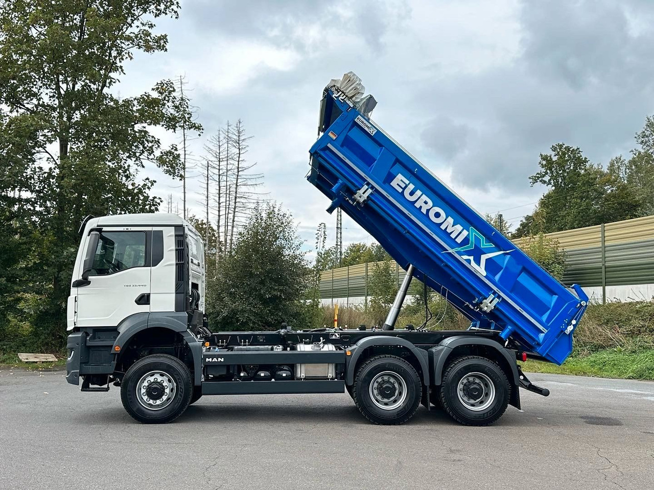 MAN TGS 33.440 6x6 /Euro6 3-Seiten-Kipper EuromixMTP - Camion benne: photos 2 MAN TGS 33.440 6x6 /Euro6 3-Seiten-Kipper EuromixMTP - Camion benne: photos 2