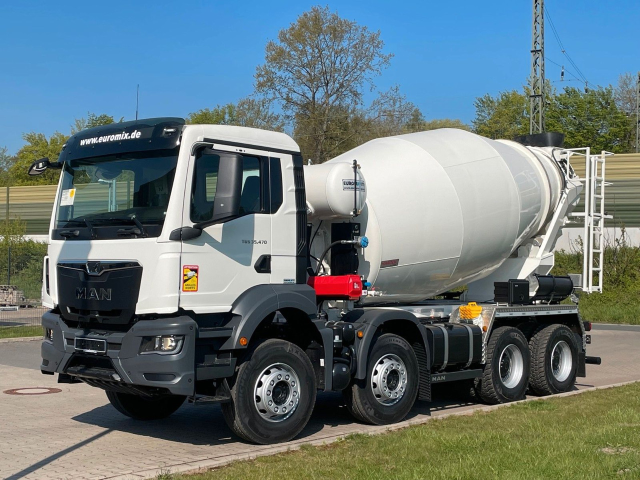 MAN TGS 35.470 8x4 EuromixMTP EM 10 L 10xVORHANDEN - Camion malaxeur: photos 1 MAN TGS 35.470 8x4 EuromixMTP EM 10 L 10xVORHANDEN - Camion malaxeur: photos 1