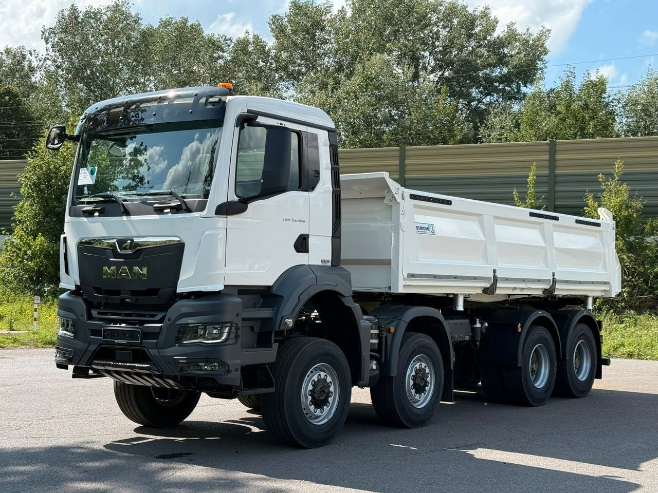 MAN TGS 35.480 8x6 EuromixMTP 3-Seiten-Kipper - Camion benne: photos 2 MAN TGS 35.480 8x6 EuromixMTP 3-Seiten-Kipper - Camion benne: photos 2
