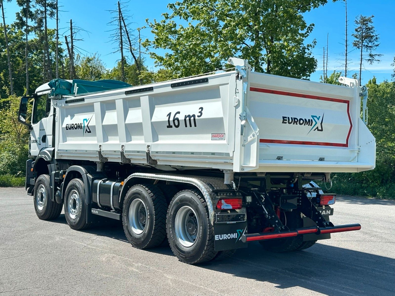 MAN TGS 35.520 8x4 EuromixMTP 3-Seiten-Kipper - Camion benne: photos 4 MAN TGS 35.520 8x4 EuromixMTP 3-Seiten-Kipper - Camion benne: photos 4