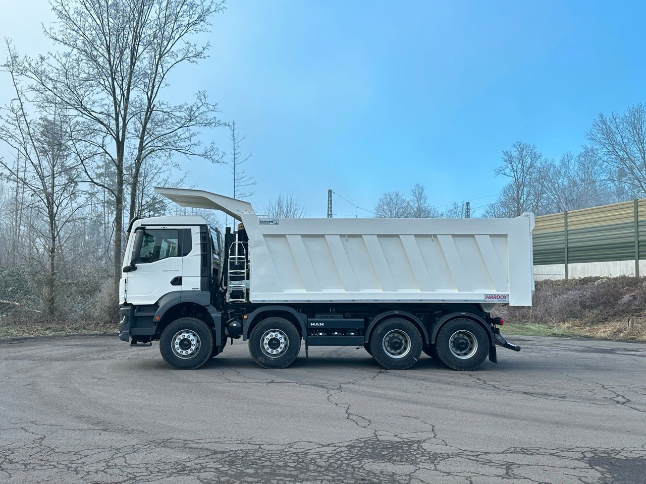 MAN TGS 41.400 8x4 / EUROMIX MTP 23m³/ Eckige Mulde - Camion benne: photos 2 MAN TGS 41.400 8x4 / EUROMIX MTP 23m³/ Eckige Mulde - Camion benne: photos 2